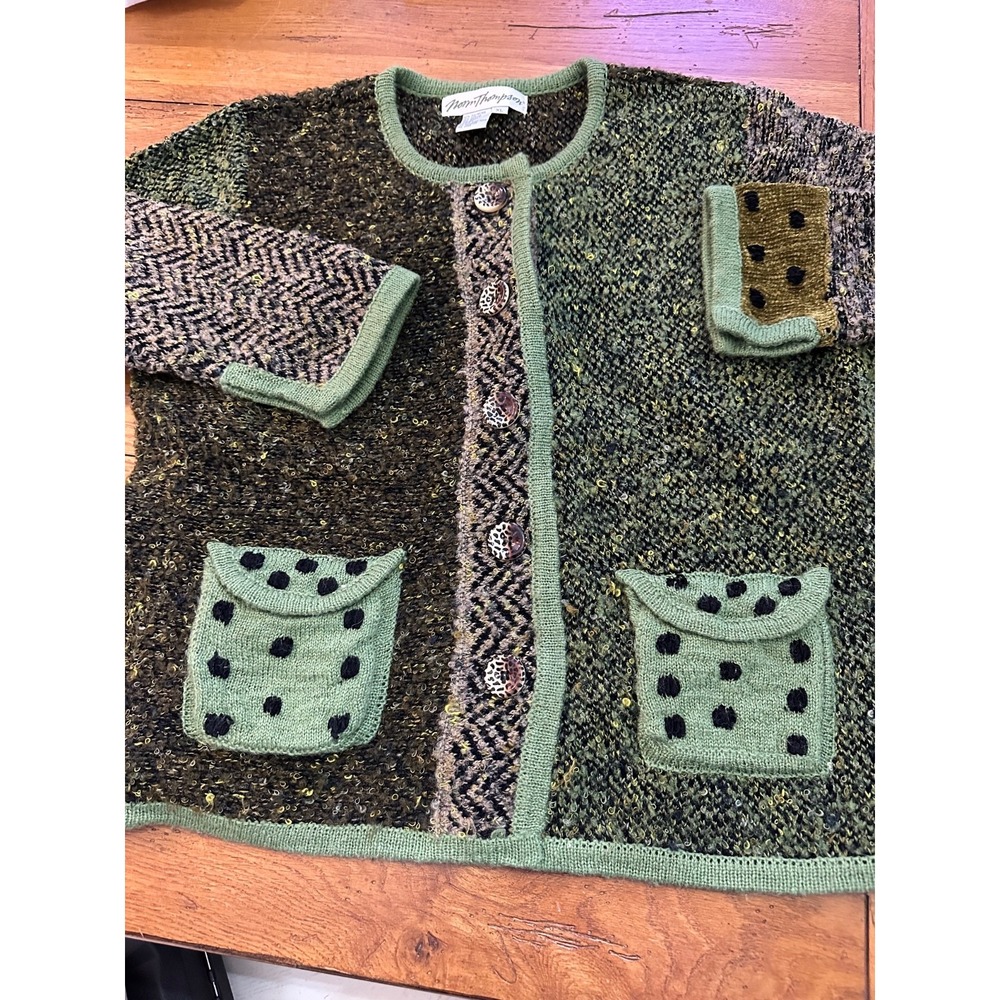 vtg norm thompson xl green cardigan with animal print‎